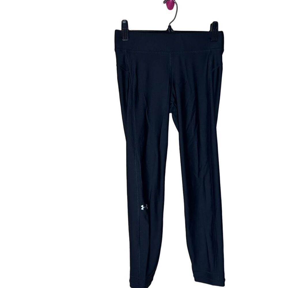 Under Armour Black Cropped Pants
